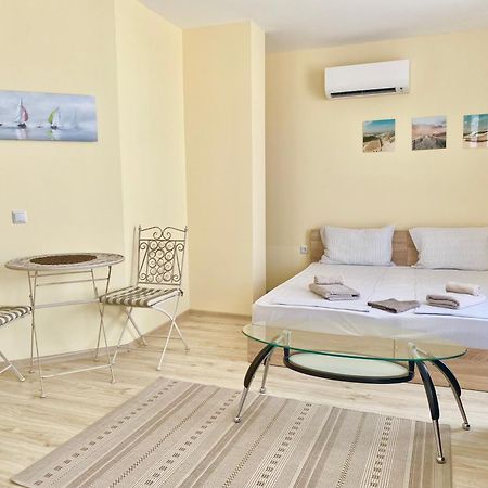 Apartments In Complex Sunny Island Deluxe Chernomorets Esterno foto