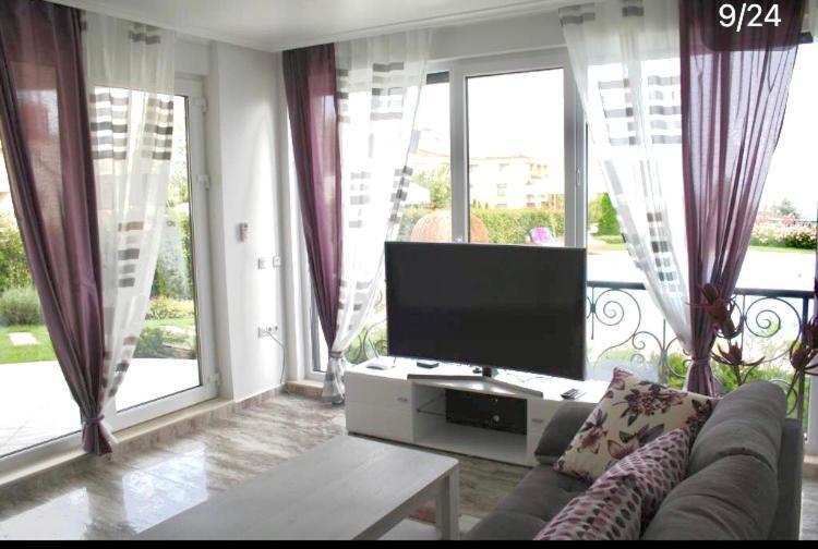 Apartments In Complex Sunny Island Deluxe Chernomorets Esterno foto