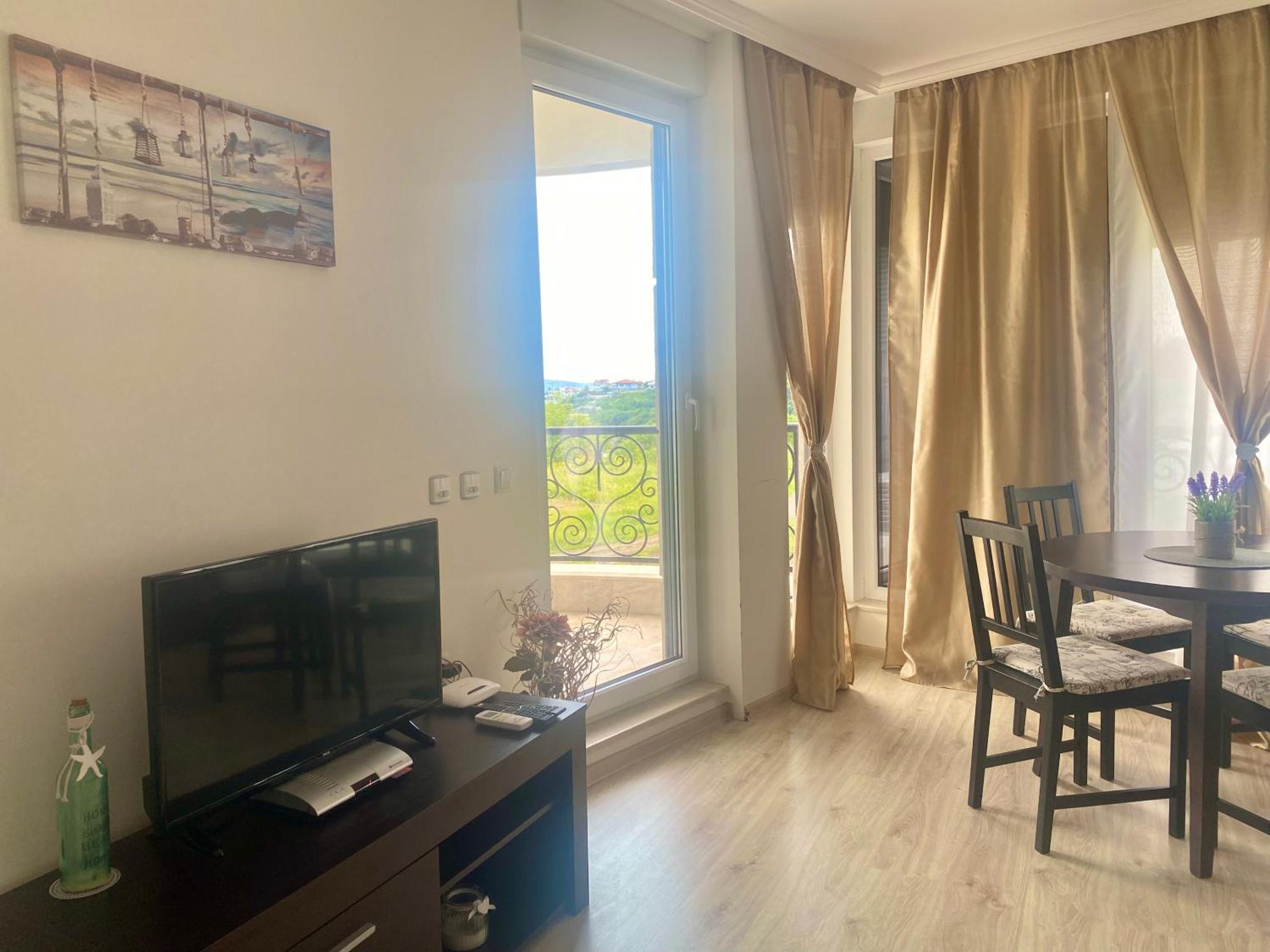 Apartments In Complex Sunny Island Deluxe Chernomorets Esterno foto