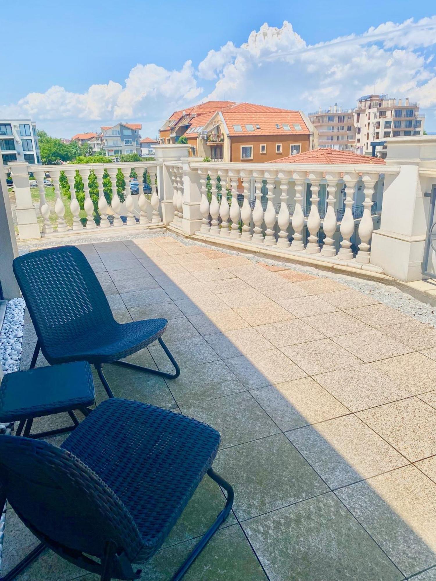 Apartments In Complex Sunny Island Deluxe Chernomorets Esterno foto